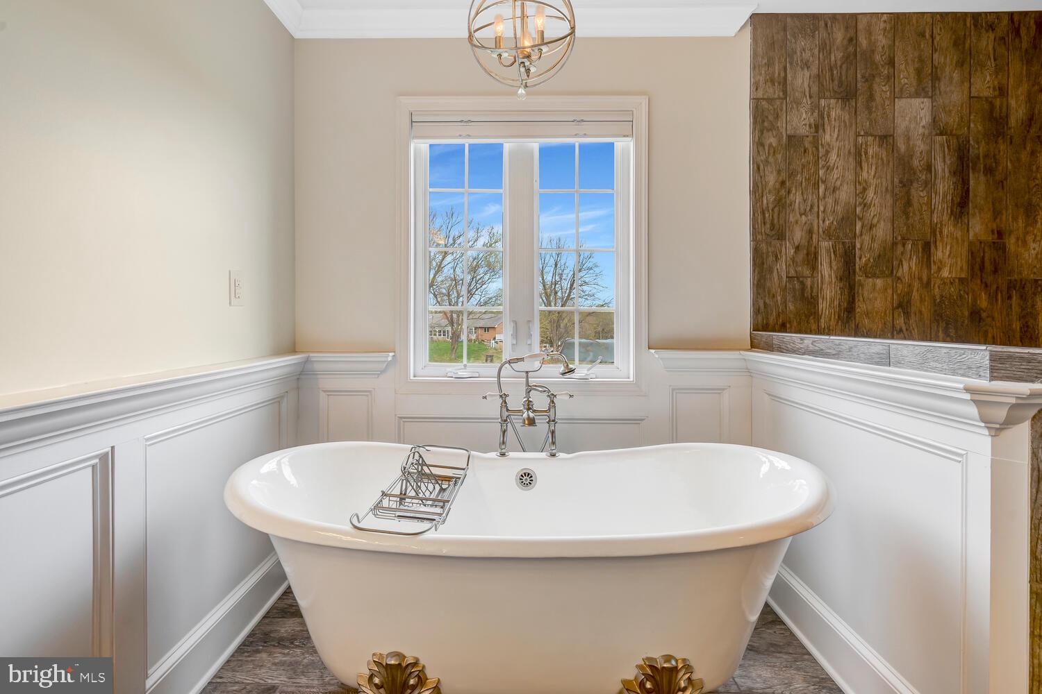 2673 Fairground Road Front Royal, VA 22630 - Photo 23 of 91 Elegant tub with scenic views.