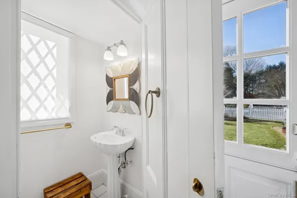 $245,000 | 41 Seafield Lane, Westhampton Beach, NY 11978