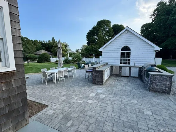 $245,000 | 41 Seafield Lane, Westhampton Beach, NY 11978