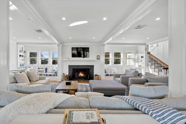 $275,000 | 41 Seafield Lane, Westhampton Beach, NY 11978