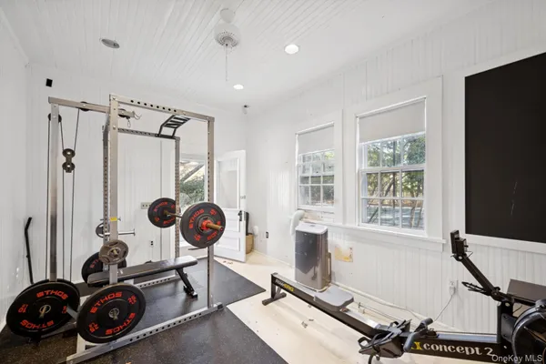 $245,000 | 41 Seafield Lane, Westhampton Beach, NY 11978