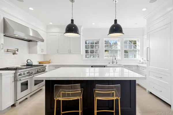 $245,000 | 41 Seafield Lane, Westhampton Beach, NY 11978