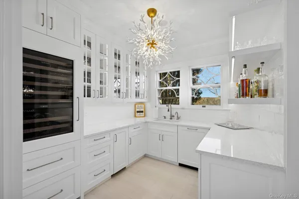 $245,000 | 41 Seafield Lane, Westhampton Beach, NY 11978