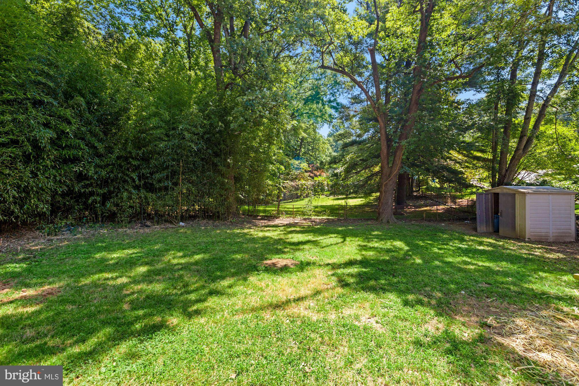 609 Kenbrook Drive Silver Spring, MD 20902 - Photo 33 of 33 Side lot
