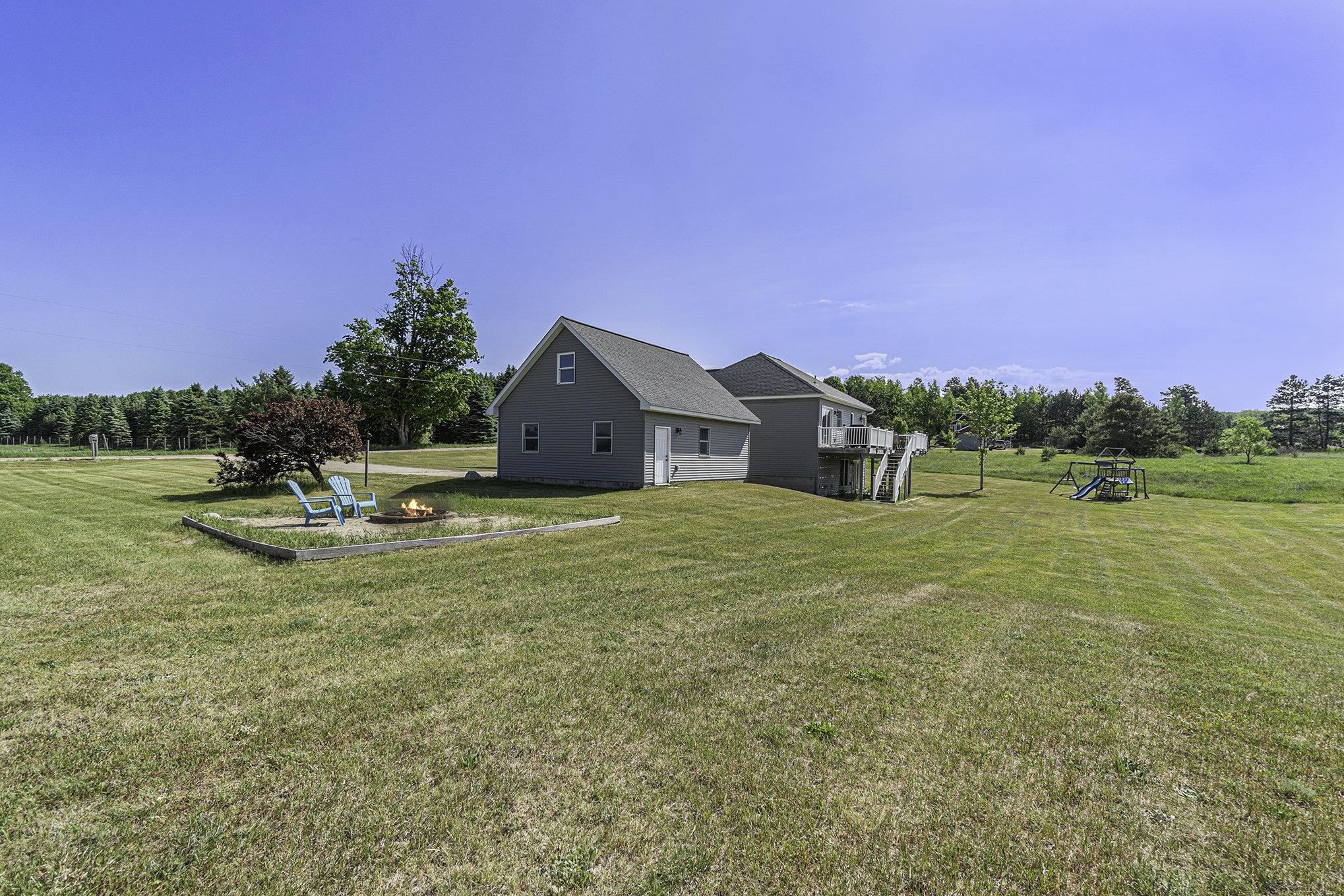 2819 West 18 Road Mesick, MI 49668 - Photo 5 of 25
