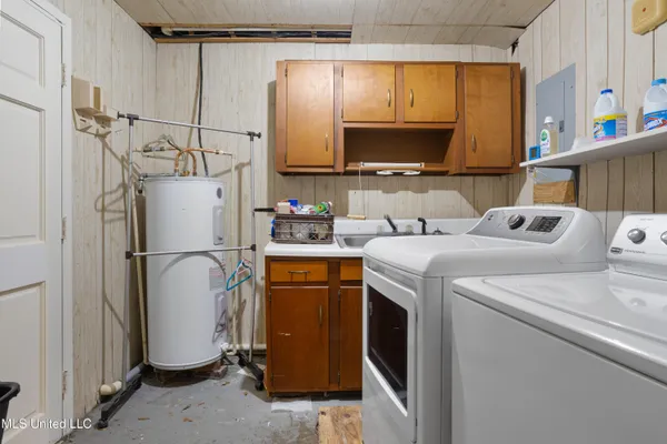 $300,000 | 21500 D Herde Road, Gulfport, MS 39503