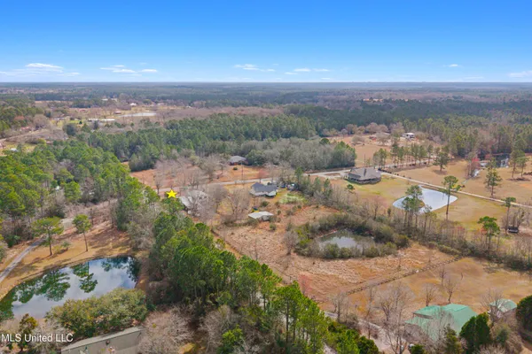 $300,000 | 21500 D Herde Road, Gulfport, MS 39503