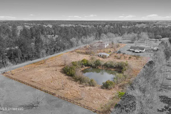 $300,000 | 21500 D Herde Road, Gulfport, MS 39503