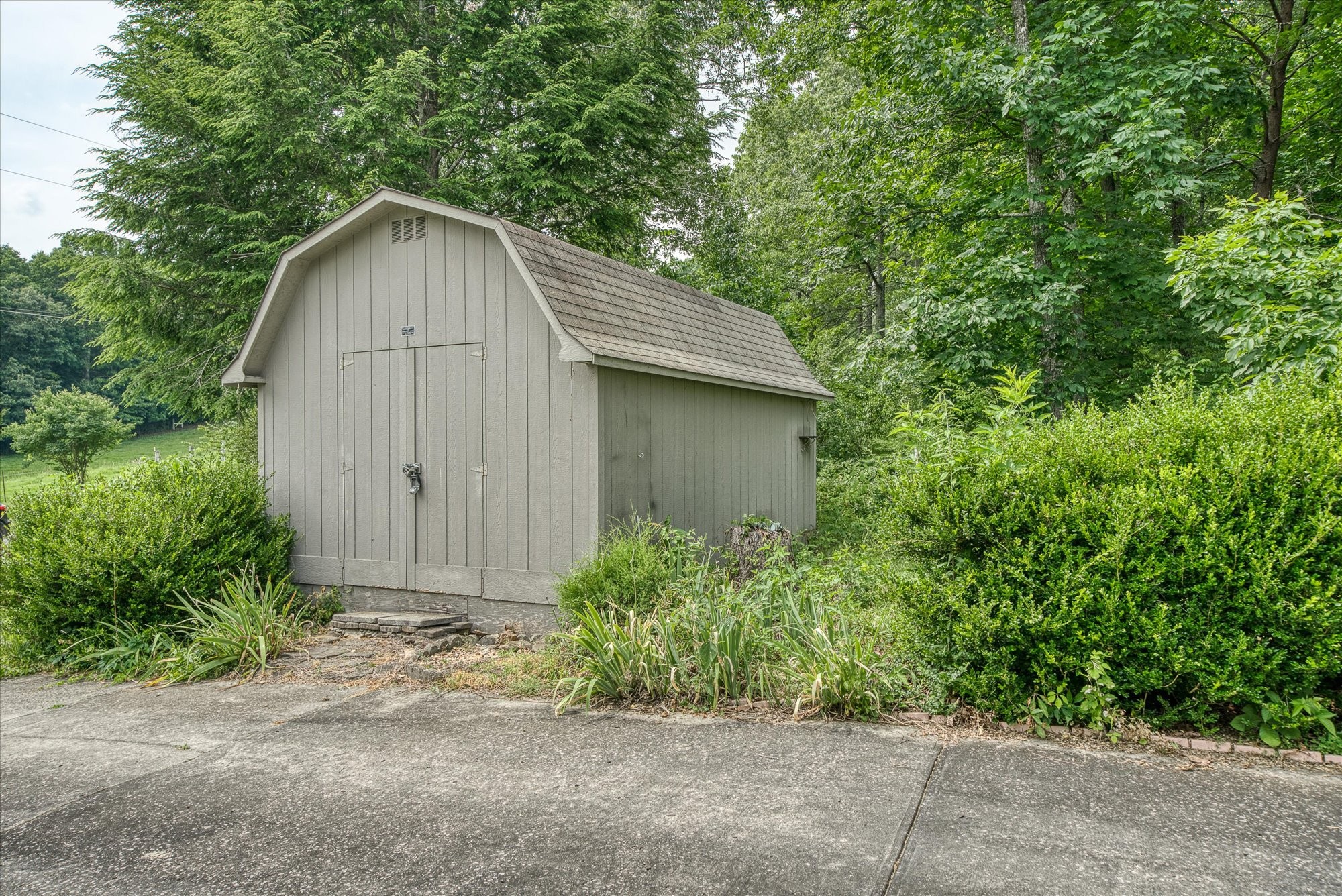 329 West Creston Road Crossville, TN 38571 - Photo 17 of 29 Gallery Image 17