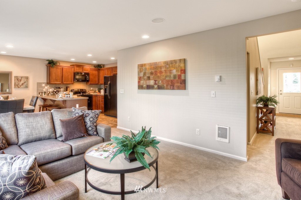 3417 177th Place Southeast, Unit 52 Bothell, WA 98012 - Photo 3 of 13 Gallery Image 3
