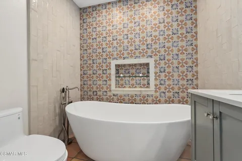 $1,218,000 | 3348 Holloway Street, Newbury Park, CA 91320