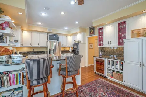 $625,000 | 4516 West 125th Street, Leawood, KS 66209