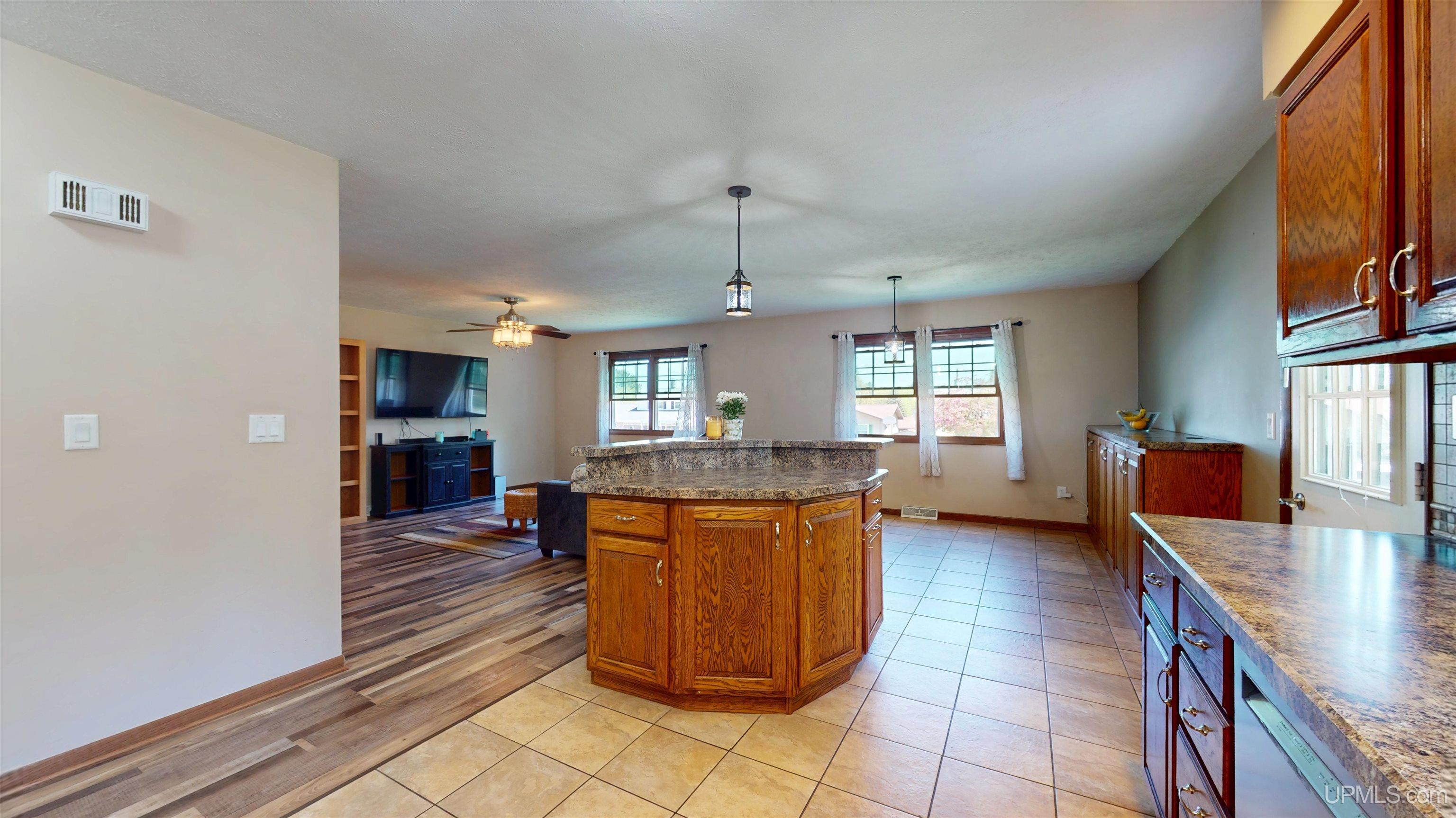 205 North Rose Street Ishpeming, MI 49849 - Photo 12 of 47