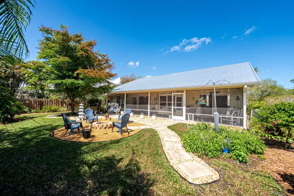 $700,000 | 8789 Southeast Woodwind Street, Hobe Sound, FL 33455