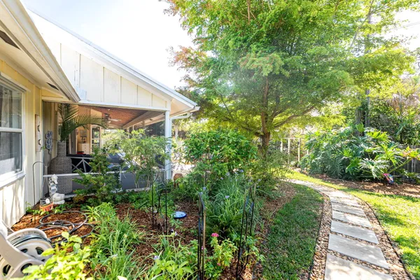 $700,000 | 8789 Southeast Woodwind Street, Hobe Sound, FL 33455