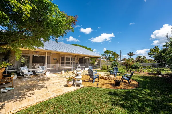 $700,000 | 8789 Southeast Woodwind Street, Hobe Sound, FL 33455