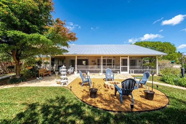 $700,000 | 8789 Southeast Woodwind Street, Hobe Sound, FL 33455