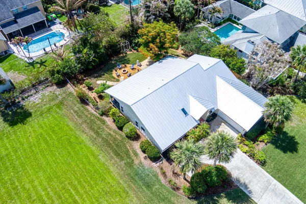 $700,000 | 8789 Southeast Woodwind Street, Hobe Sound, FL 33455