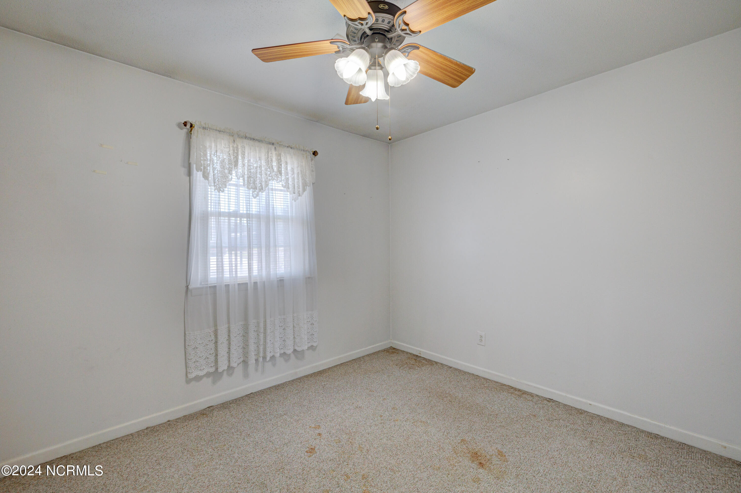 301 Burbank Road Wilmington, NC 28412 - Photo 18 of 22 Bedroom 2