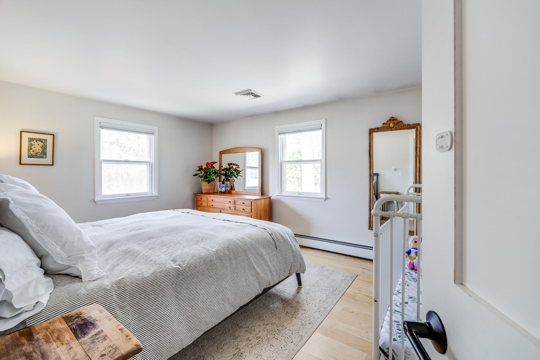 8 Rivers End Road Teaticket, MA 02536 - Photo 18 of 33 a bedroom with a bed and a window