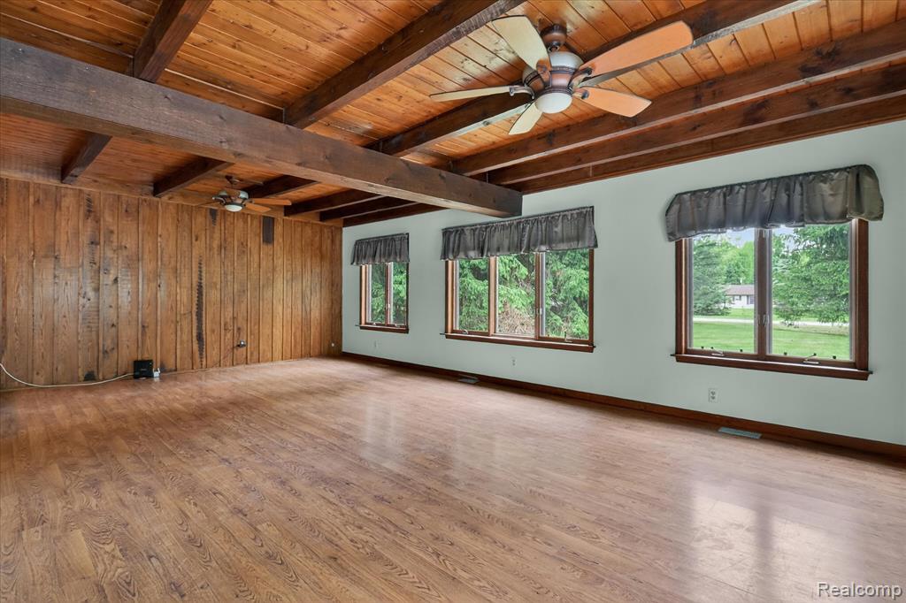 41303 Harris Road Belleville, MI 48111 - Photo 8 of 49