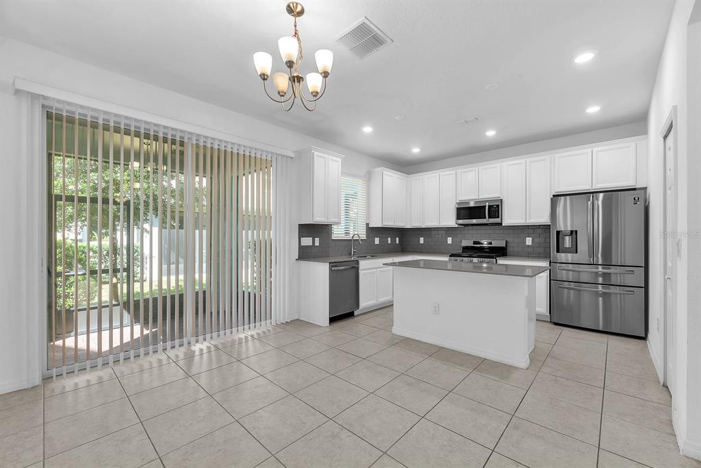 5741 Spotted Harrier Way Lithia, FL 33547 - Photo 4 of 25