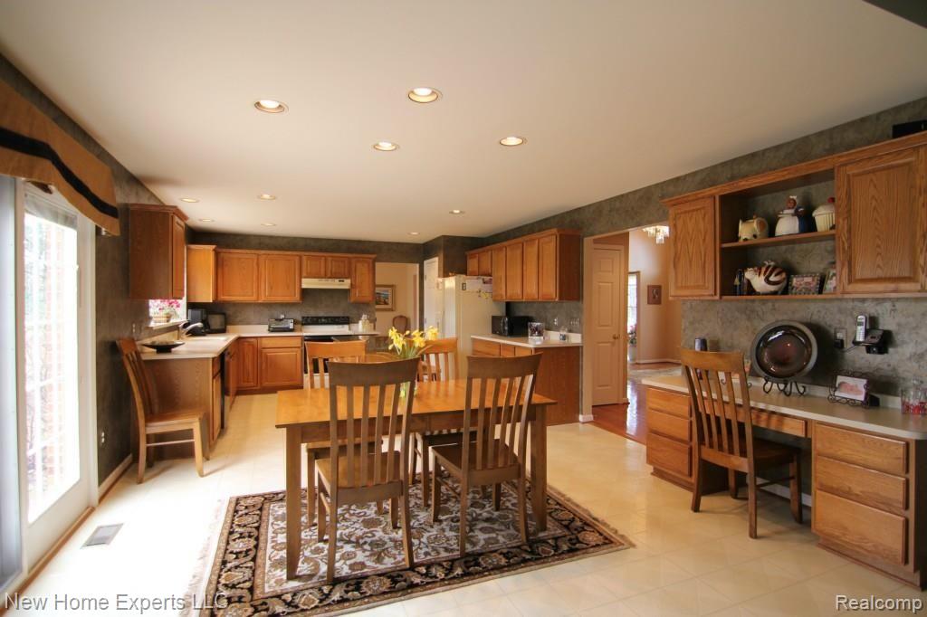 2723 Santia Road Troy, MI 48085 - Photo 15 of 47 IMG_0374.jpg