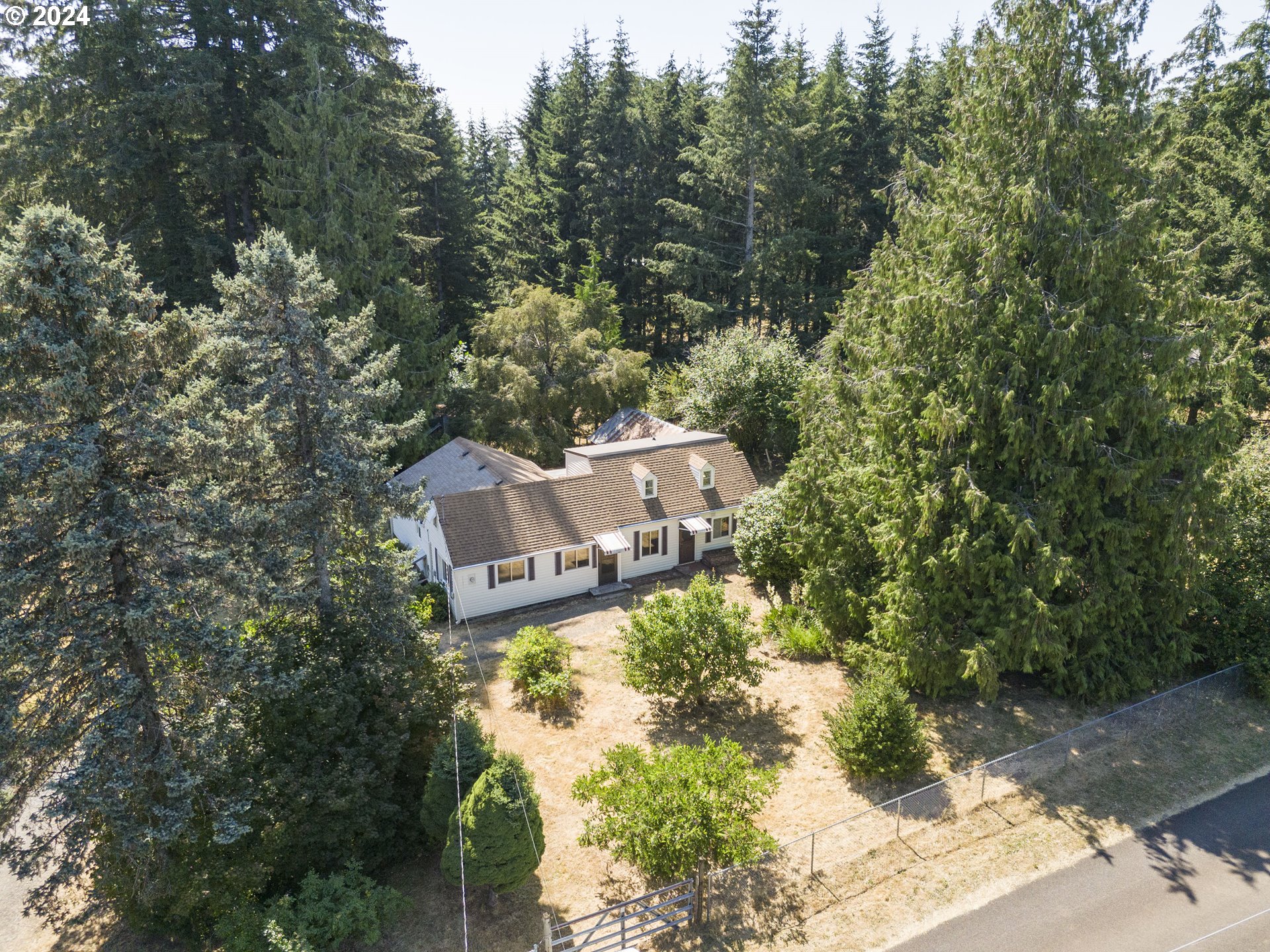 21241 South Jubb Road Estacada, OR 97023 - Photo 4 of 48 an aerial view of a house with a yard