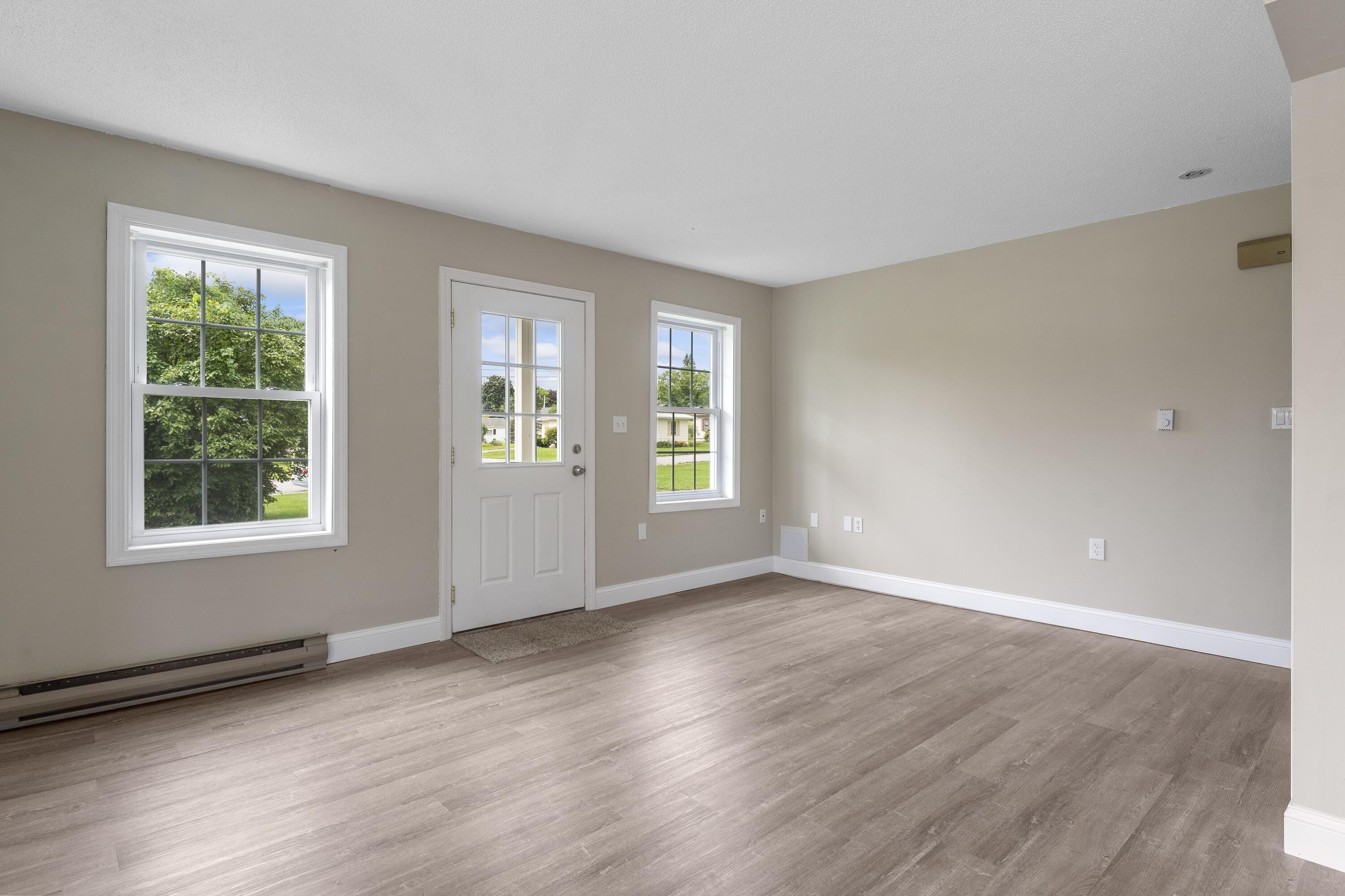 35 Mathews Avenue, Unit 1 Waterville, ME 04901 - Photo 11 of 26 DSC02056