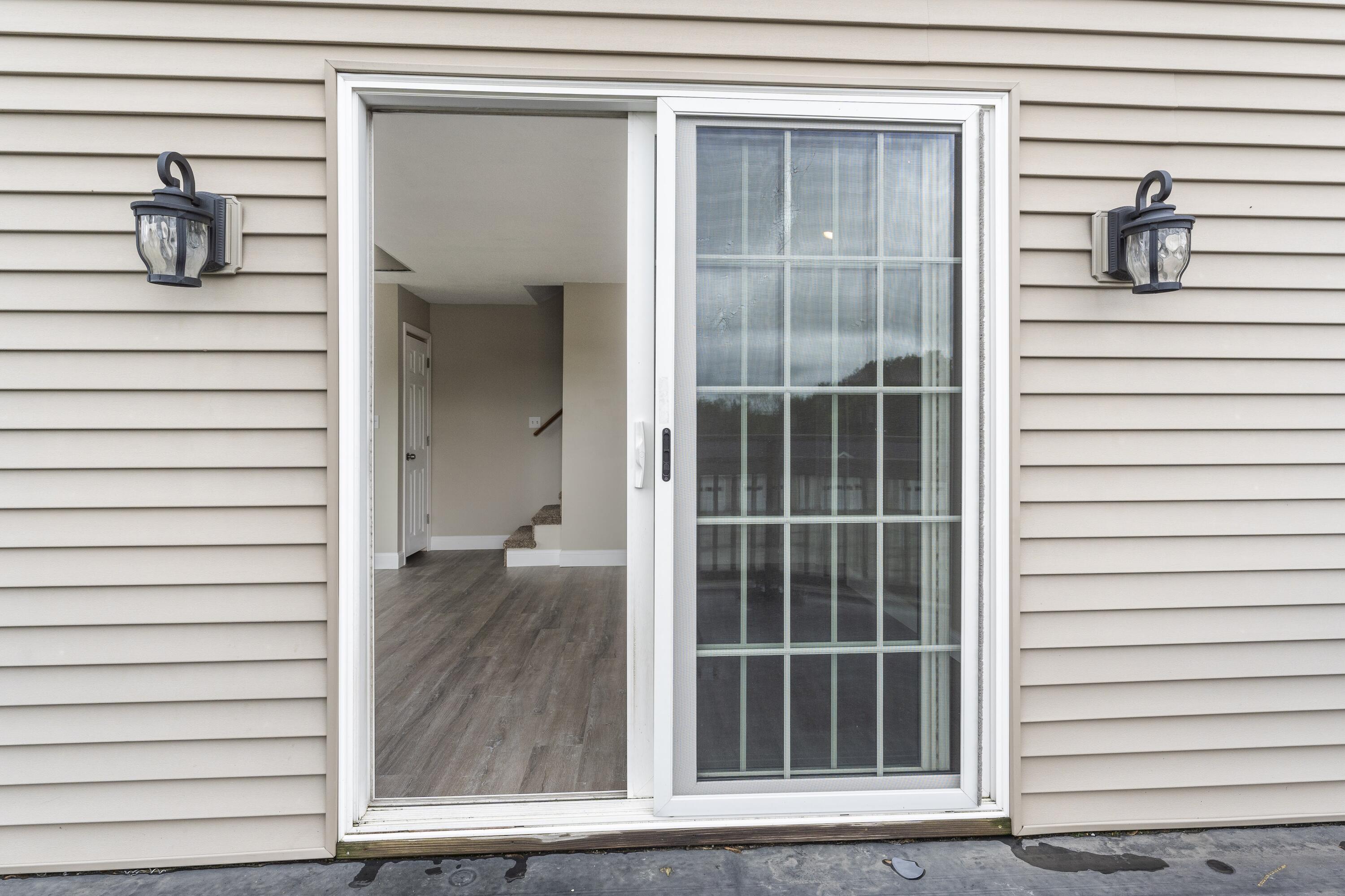 35 Mathews Avenue, Unit 1 Waterville, ME 04901 - Photo 17 of 26 DSC02104