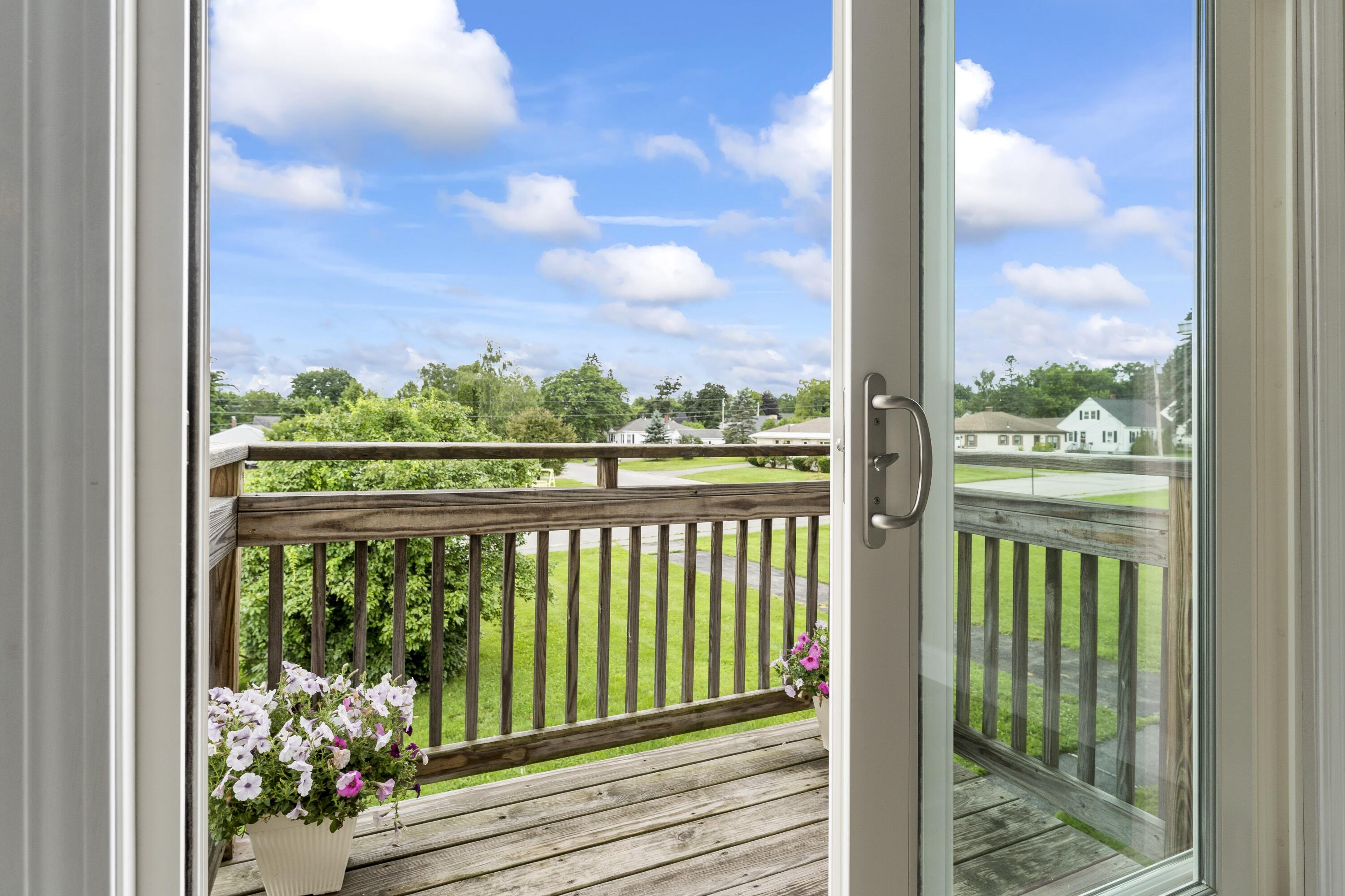 35 Mathews Avenue, Unit 1 Waterville, ME 04901 - Photo 18 of 26 DSC02096