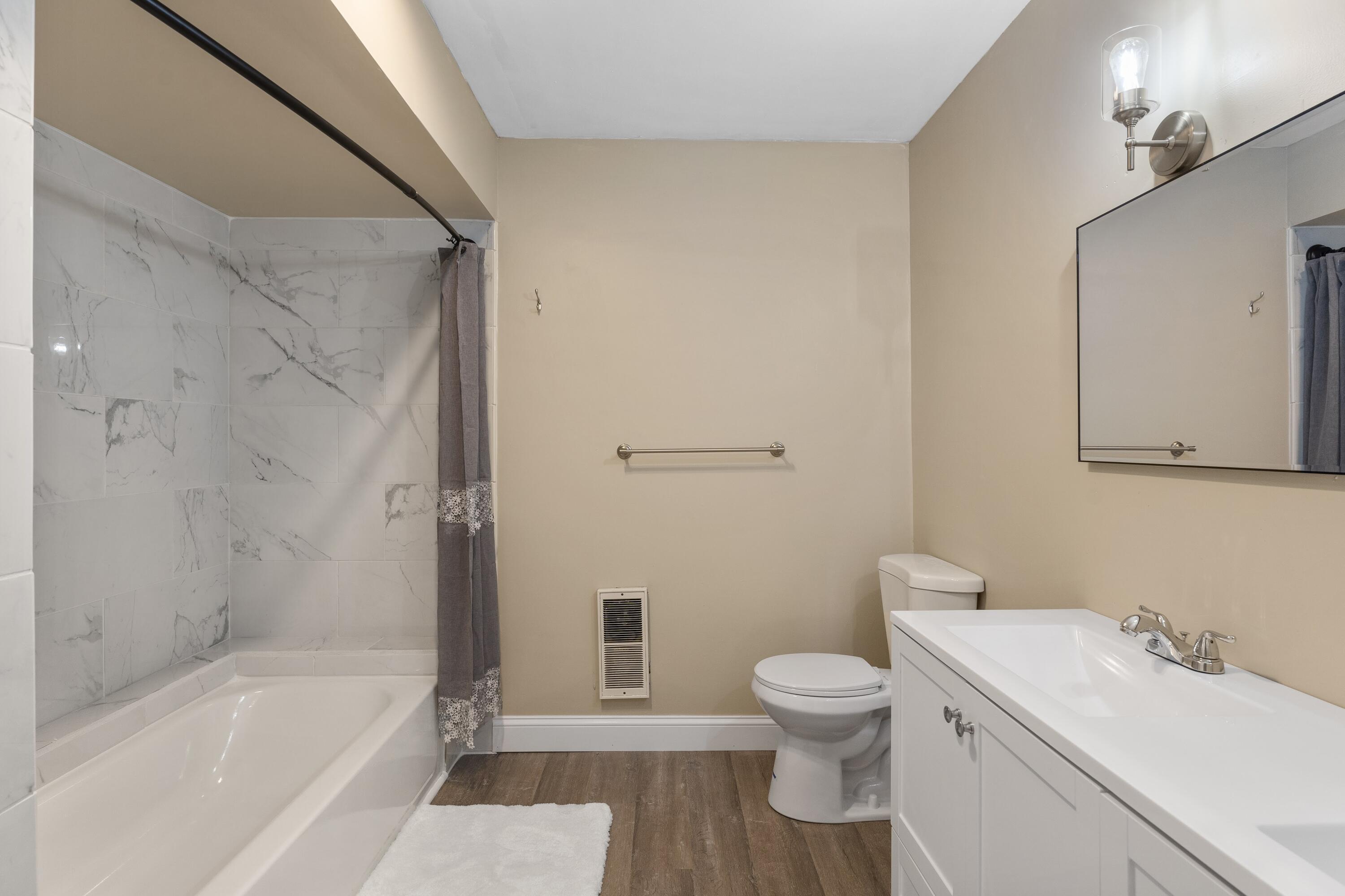 35 Mathews Avenue, Unit 1 Waterville, ME 04901 - Photo 19 of 26 DSC02131