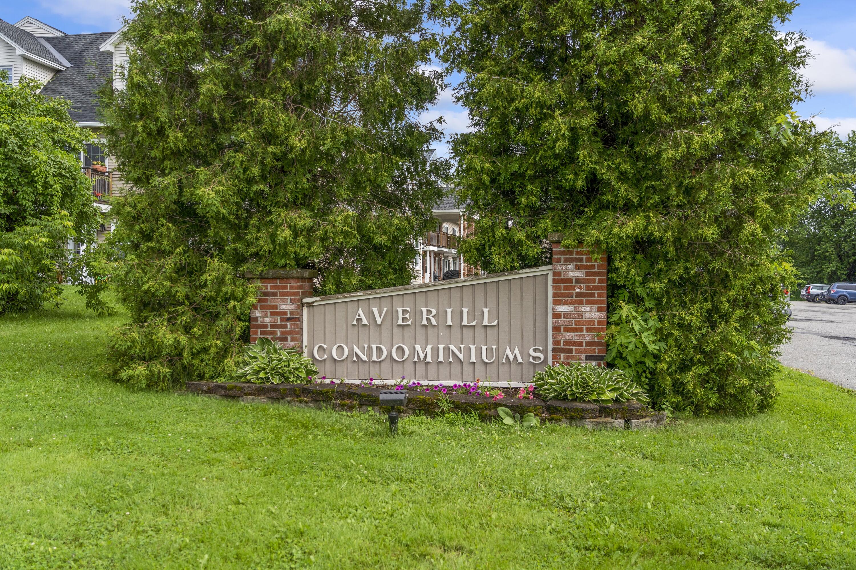 35 Mathews Avenue, Unit 1 Waterville, ME 04901 - Photo 2 of 26 DSC02019