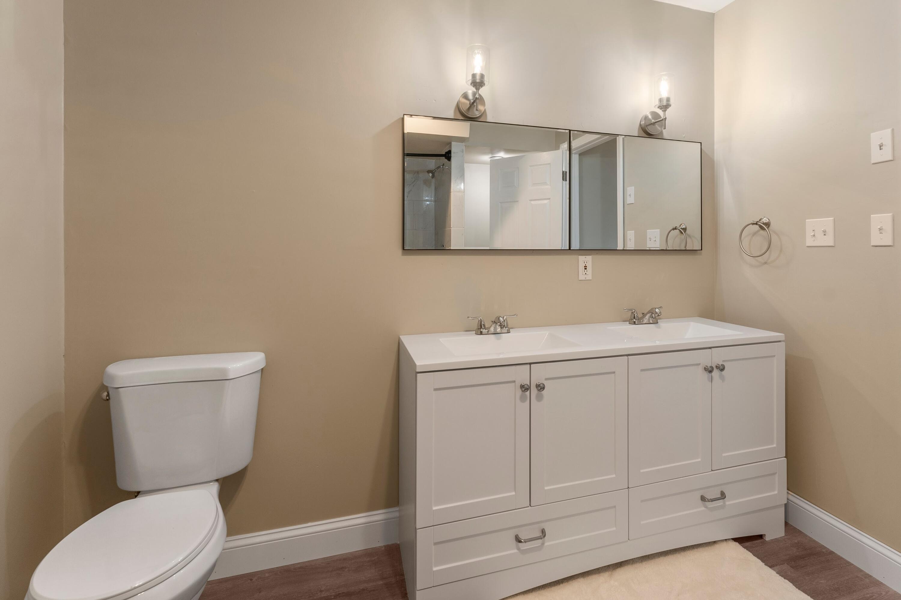 35 Mathews Avenue, Unit 1 Waterville, ME 04901 - Photo 21 of 26 DSC02136