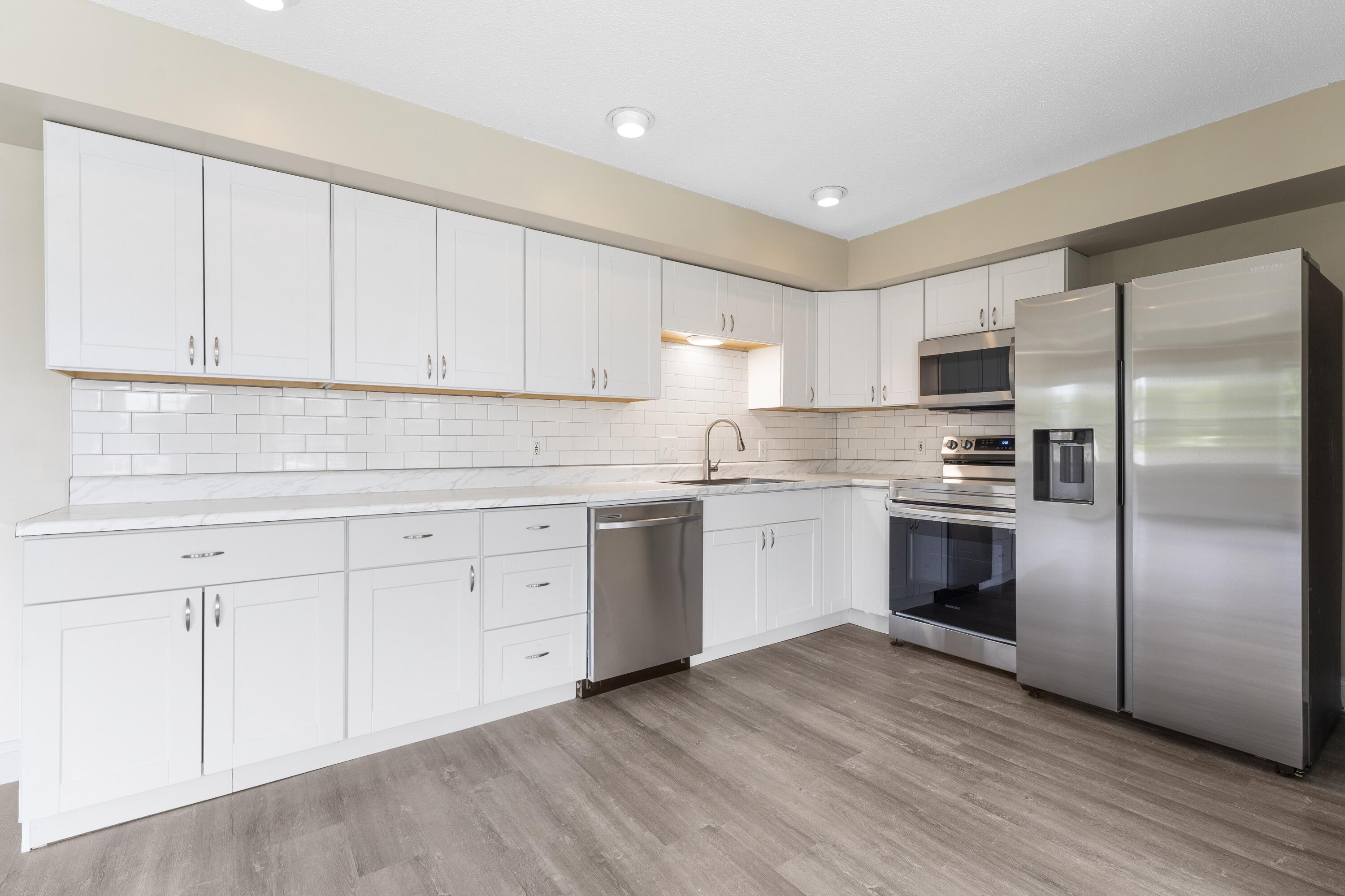 35 Mathews Avenue, Unit 1 Waterville, ME 04901 - Photo 8 of 26 DSC02061