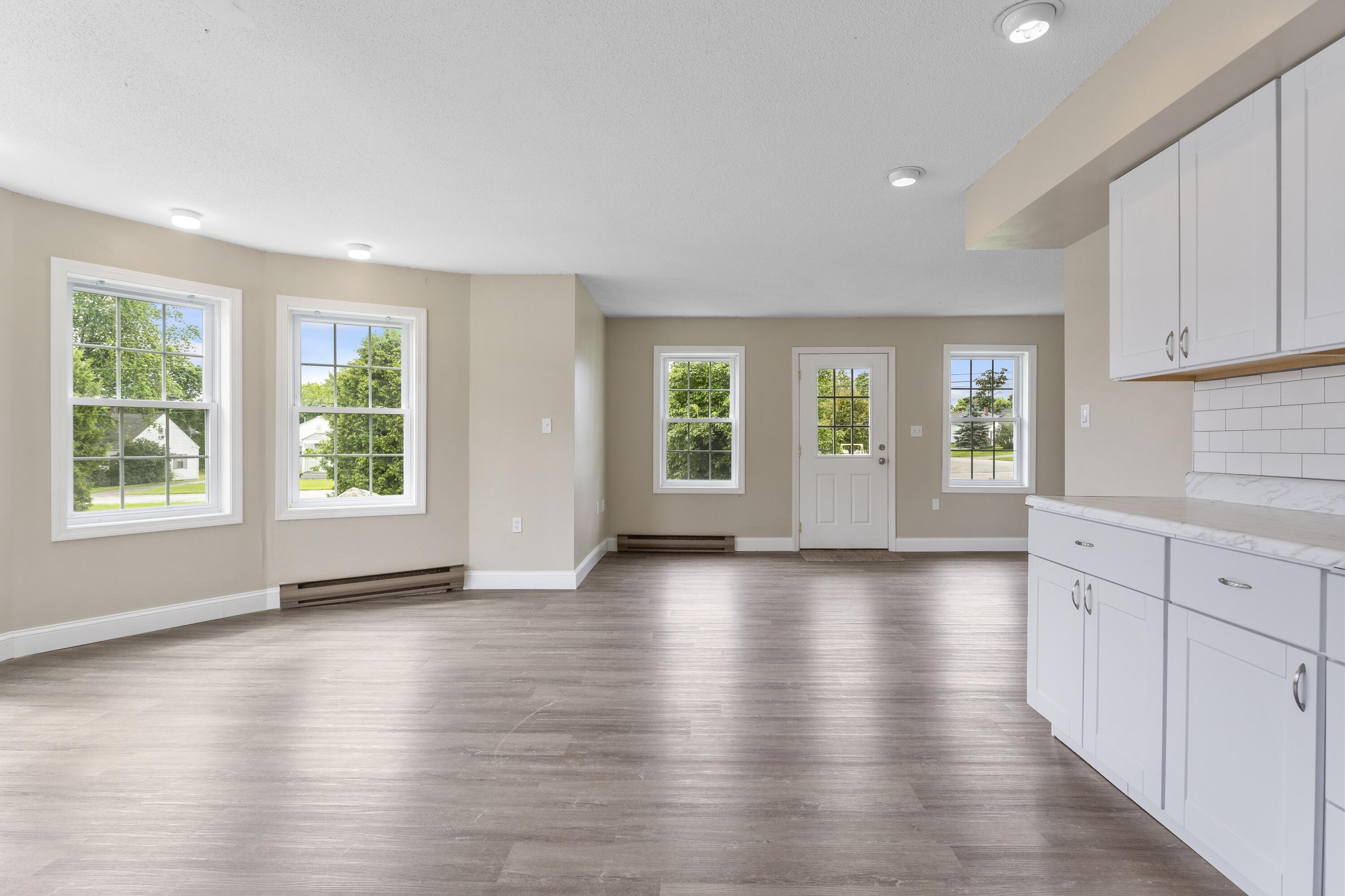 35 Mathews Avenue, Unit 1 Waterville, ME 04901 - Photo 10 of 26 DSC02041