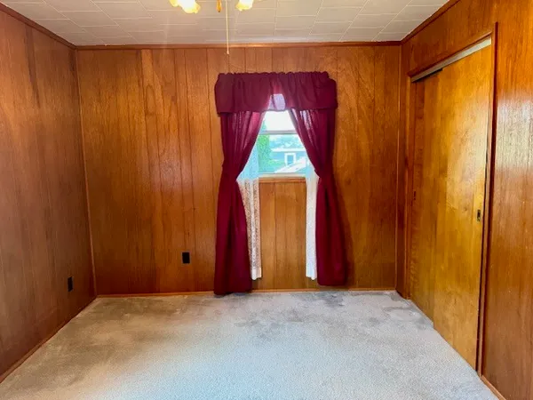 $149,900 | 15 School Lane, Goose Lake, IA 52750