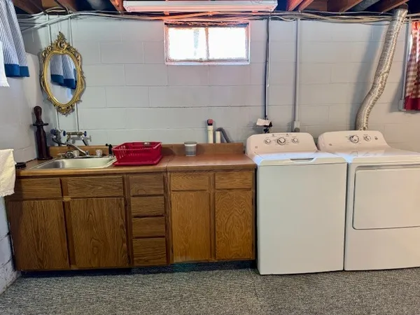 $149,900 | 15 School Lane, Goose Lake, IA 52750