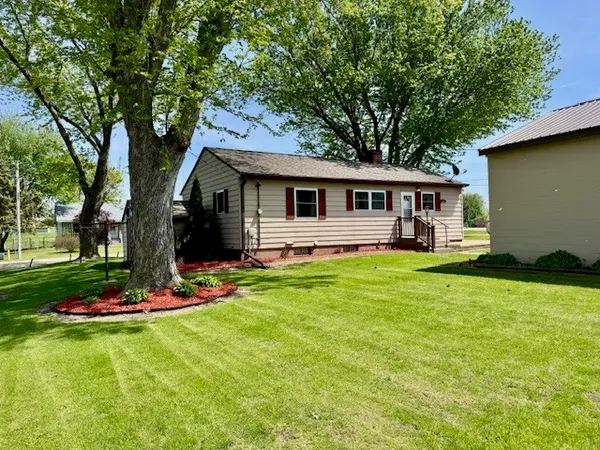 $149,900 | 15 School Lane, Goose Lake, IA 52750