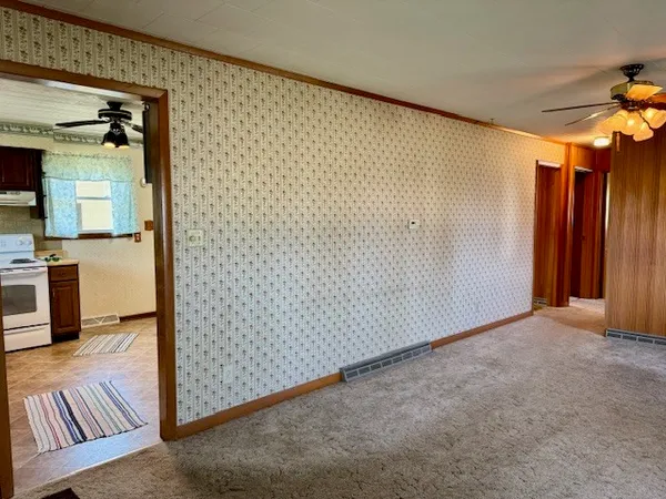 $149,900 | 15 School Lane, Goose Lake, IA 52750