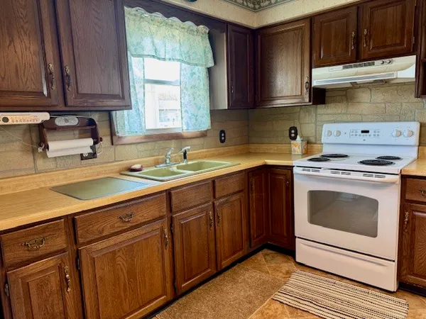 $149,900 | 15 School Lane, Goose Lake, IA 52750
