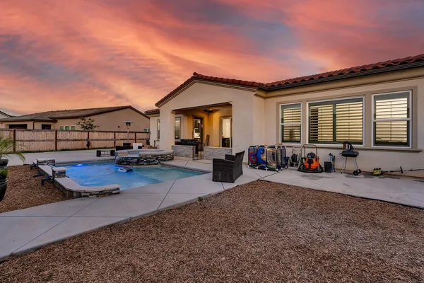 $850,000 | 1053 Beaver Pond Loop, Madera, CA 93636