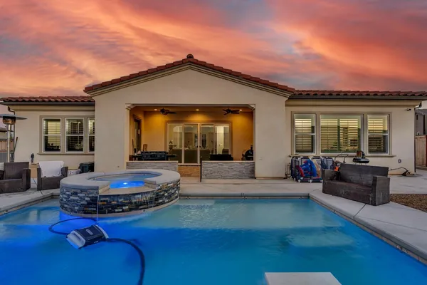 $850,000 | 1053 Beaver Pond Loop, Madera, CA 93636