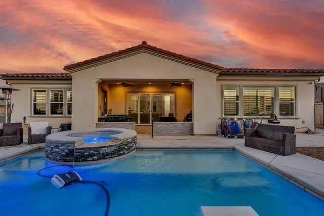 $850,000 | 1053 Beaver Pond Loop, Madera, CA 93636