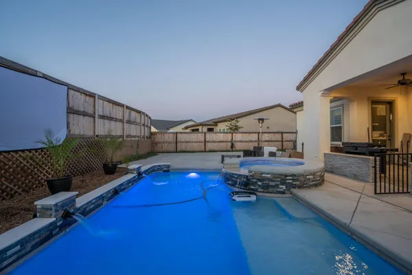 $850,000 | 1053 Beaver Pond Loop, Madera, CA 93636