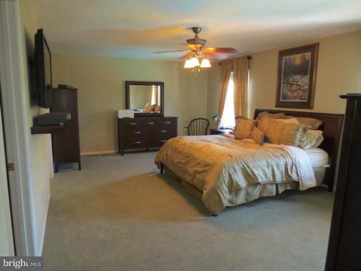 523 Ridgeview Drive Hockessin, DE 19707 - Photo 2 of 23 Gallery Image 2