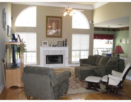 940 Rue Chinon Mandeville, LA 70471 - Photo 3 of 11 Gallery Image 3