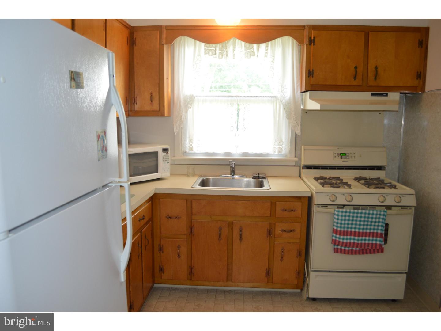 10129 Proctor Road Philadelphia, PA 19116 - Photo 6 of 18 Gallery Image 6