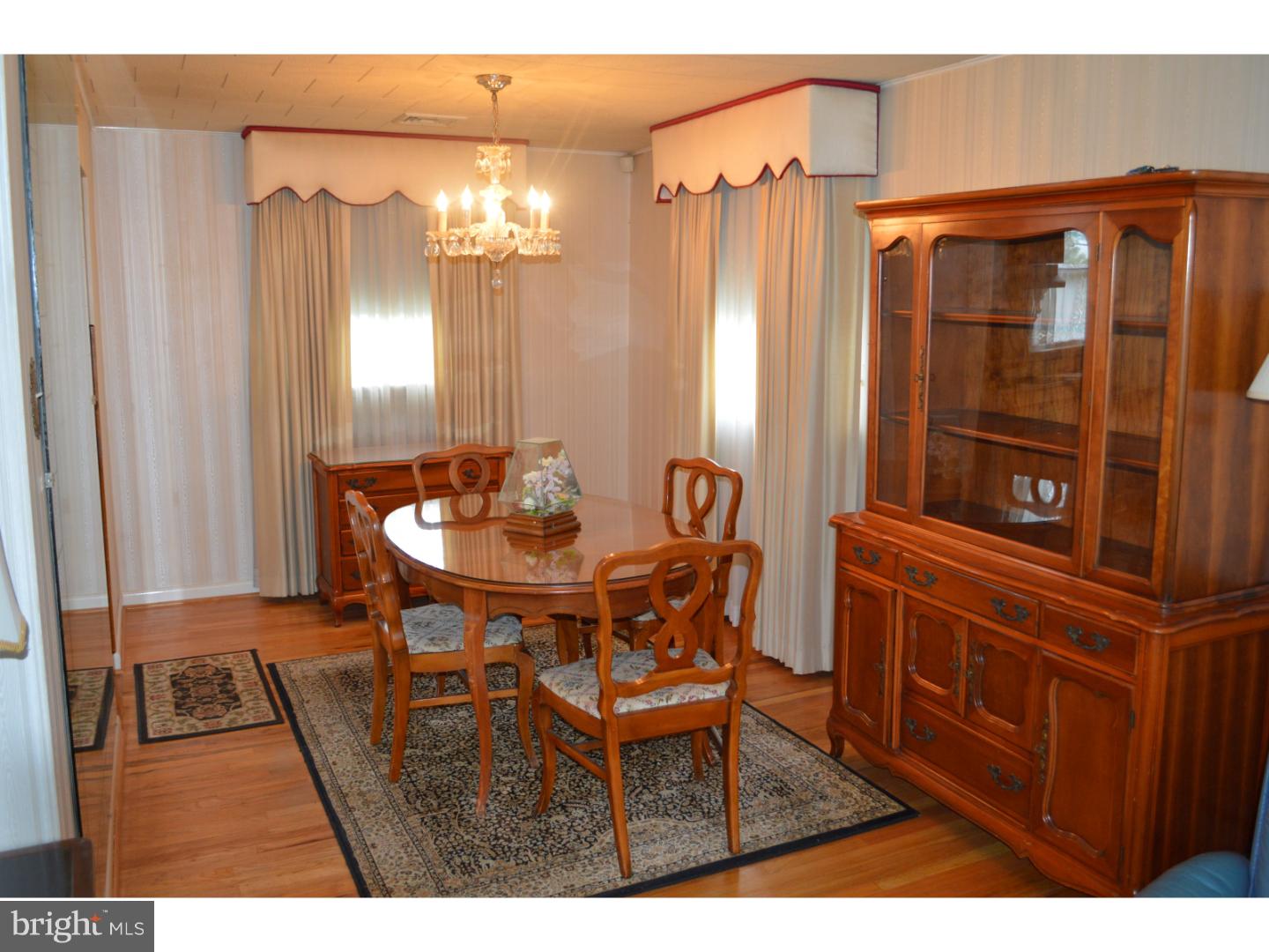10129 Proctor Road Philadelphia, PA 19116 - Photo 7 of 18 Dining Room