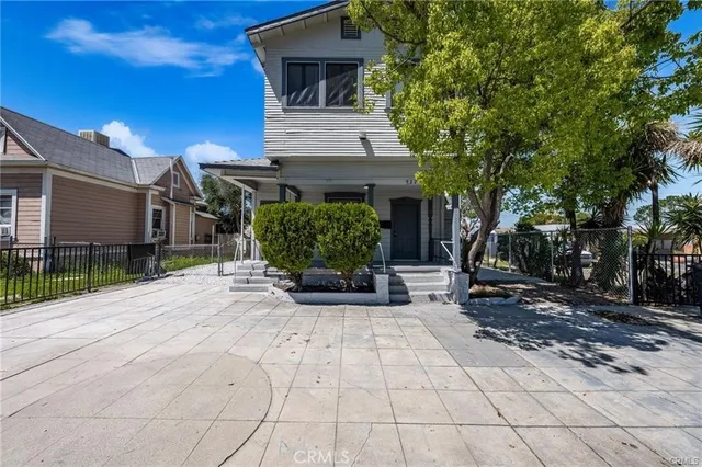 $1,400 | 927 Orange Street, Unit 1, Redlands, CA 92374